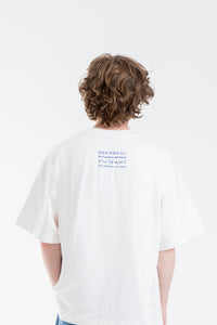 WHITE/BLUE ENGLISH TEE